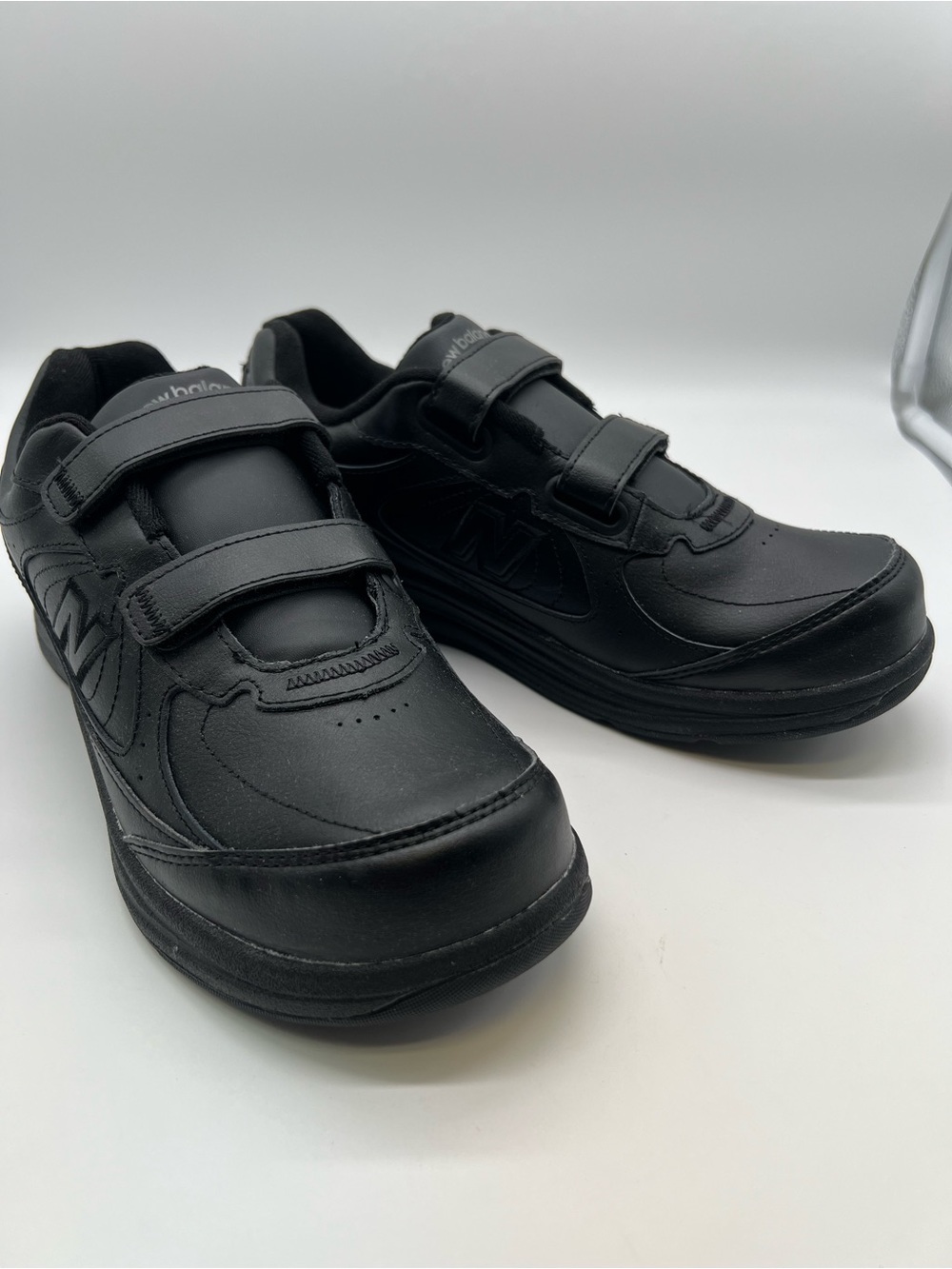 New Balance Black Men’s' Athletic Velcro Sneakers